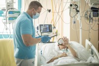 S rehabilitací v jindřichohradecké nemocnici nově pomáhají virtuální brýle